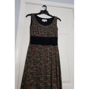 Chelsea Suite Womans Sleeveless Dress Slze 6, Midi Length